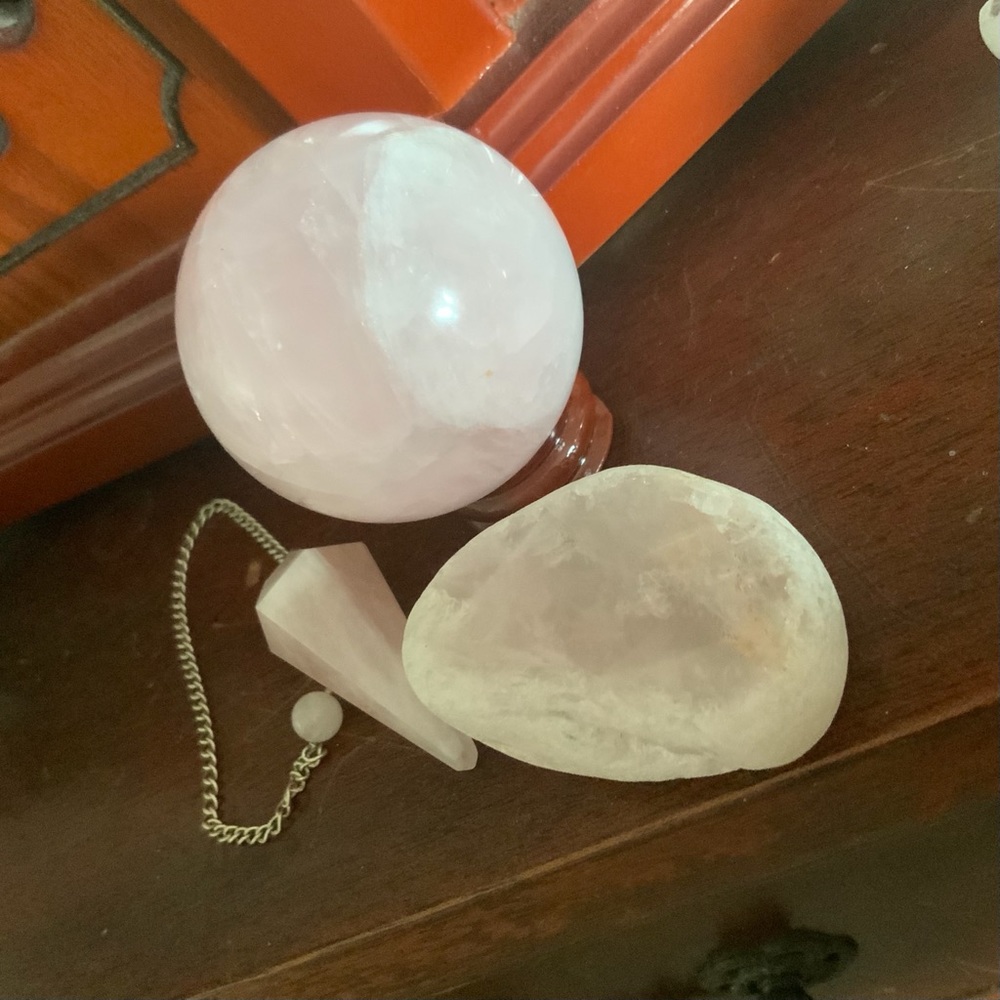 Rose Quartz Crystal Magic Kit Sphere Pendulum Witch Set - Picture 3 of 4